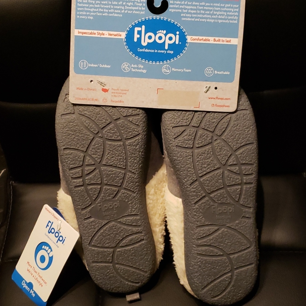 Floopi fur clog slippers - Picture 2 of 3